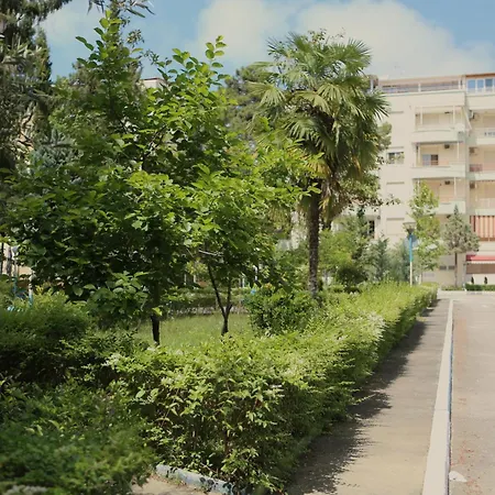 Flagship * Golem (Tirana)